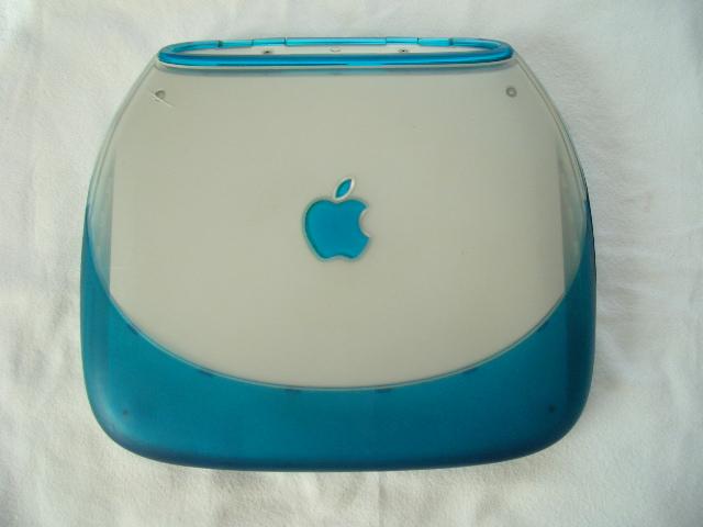 Apple iBook Clamshell (2).JPG